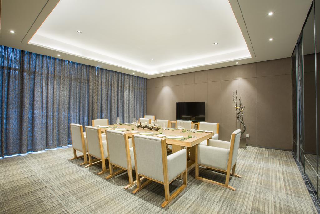 C Plaza Hotel Yuzhong Exterior photo