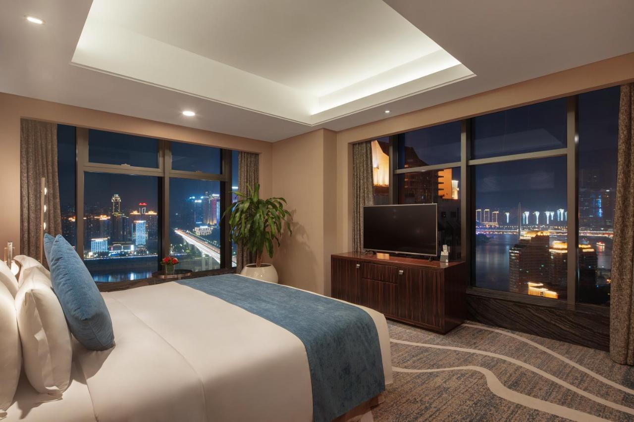 C Plaza Hotel Yuzhong Exterior photo