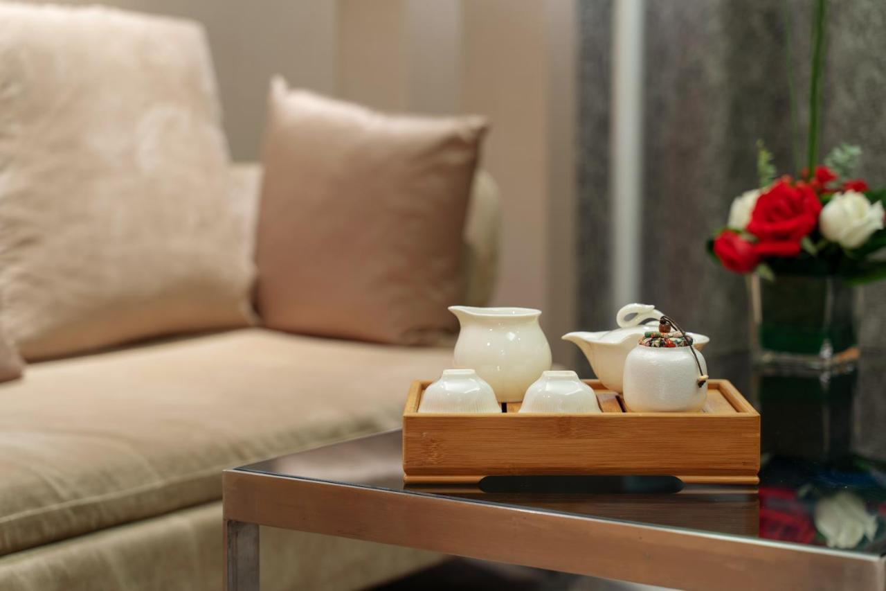 C Plaza Hotel Yuzhong Exterior photo